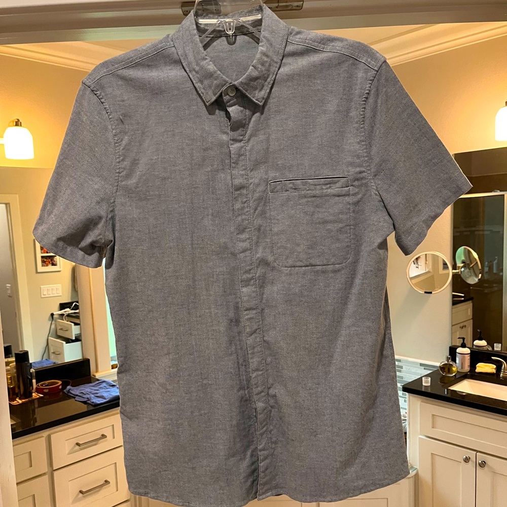 Lululemon knit collared shirt size medium